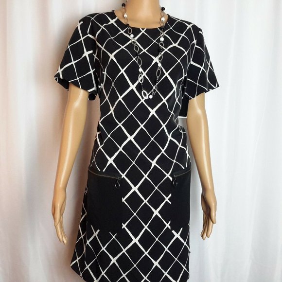 NWT/ Valette Black & White Shift Dress Size M --A - Picture 2 of 10